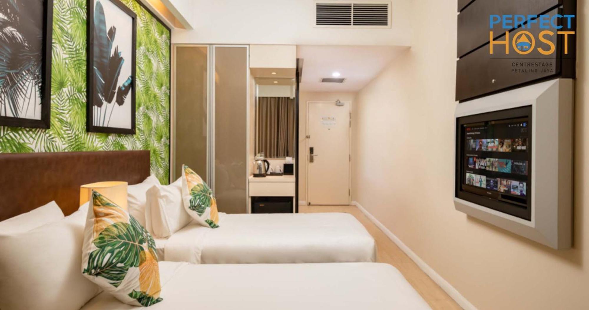 Centrestage Petaling Jaya By Perfect Host Hotel Bagian luar foto Deluxe Room