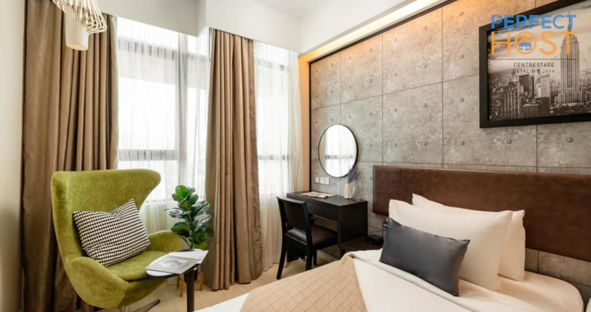 Centrestage Petaling Jaya By Perfect Host Hotel Bagian luar foto Deluxe Room