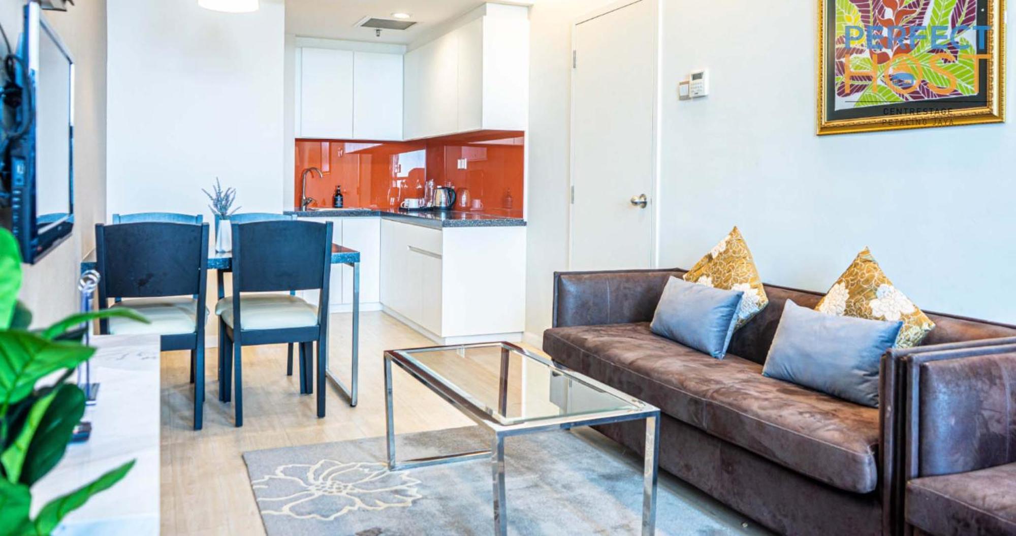 Centrestage Petaling Jaya By Perfect Host Hotel Bagian luar foto A typical apartment at The Residence