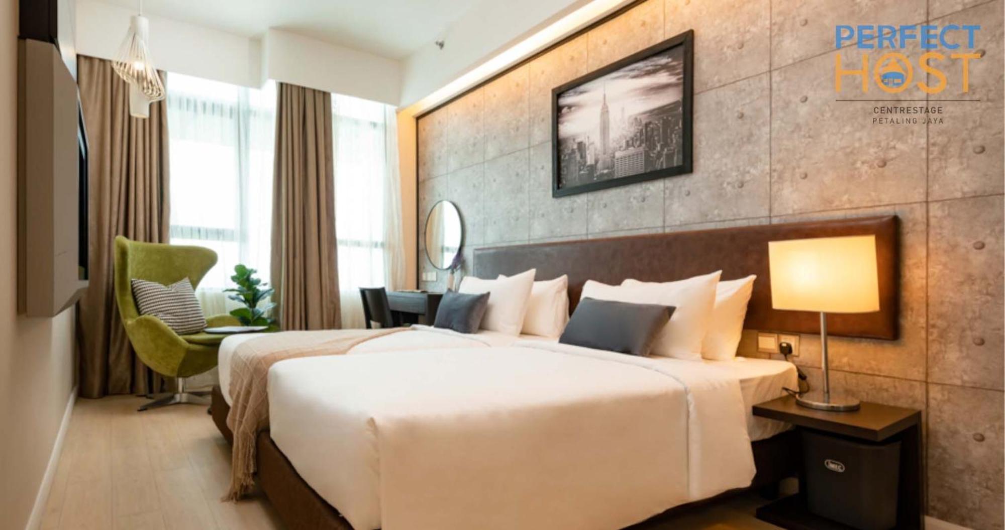 Centrestage Petaling Jaya By Perfect Host Hotel Bagian luar foto Deluxe Room