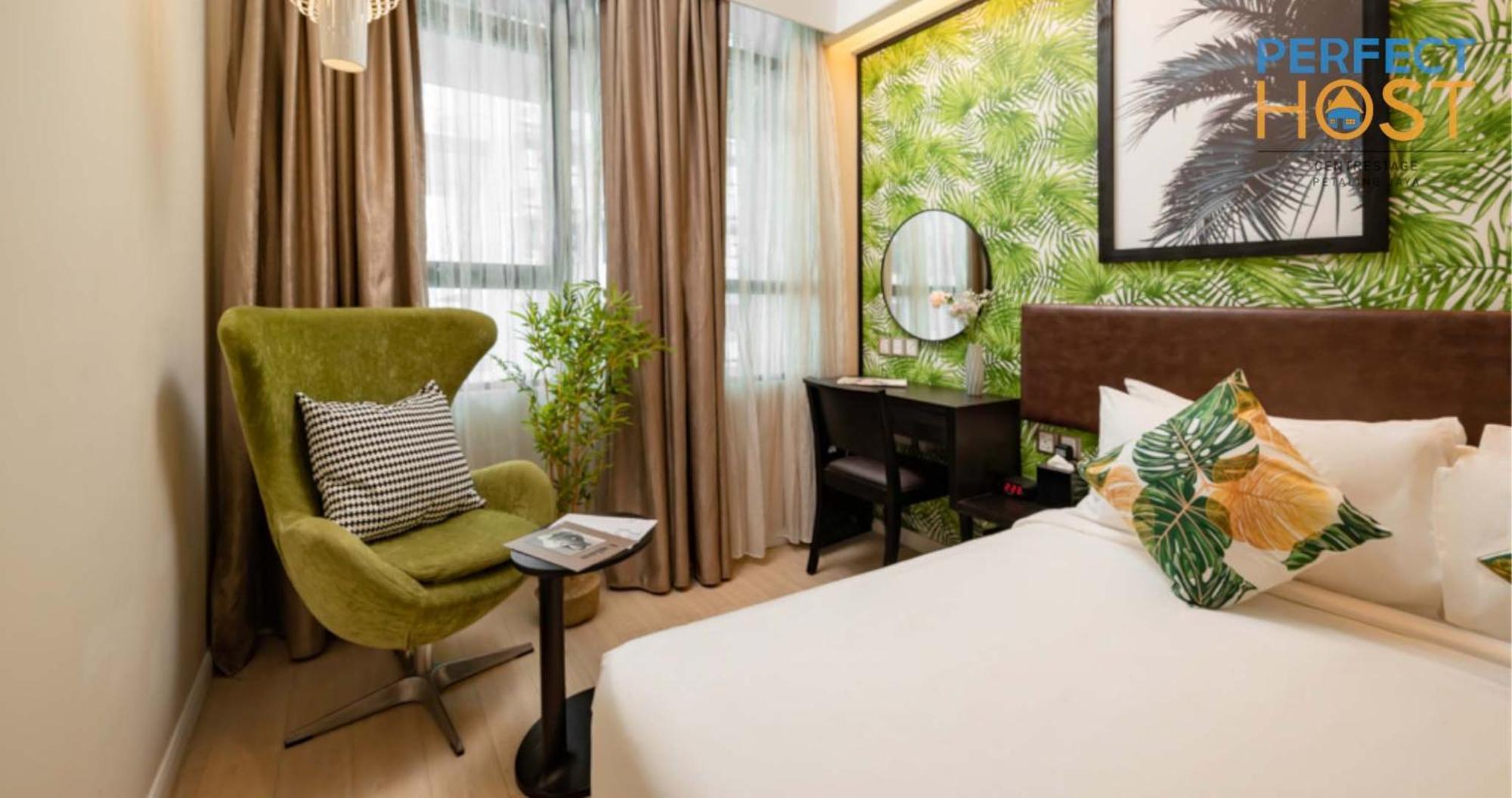 Centrestage Petaling Jaya By Perfect Host Hotel Bagian luar foto Deluxe Room