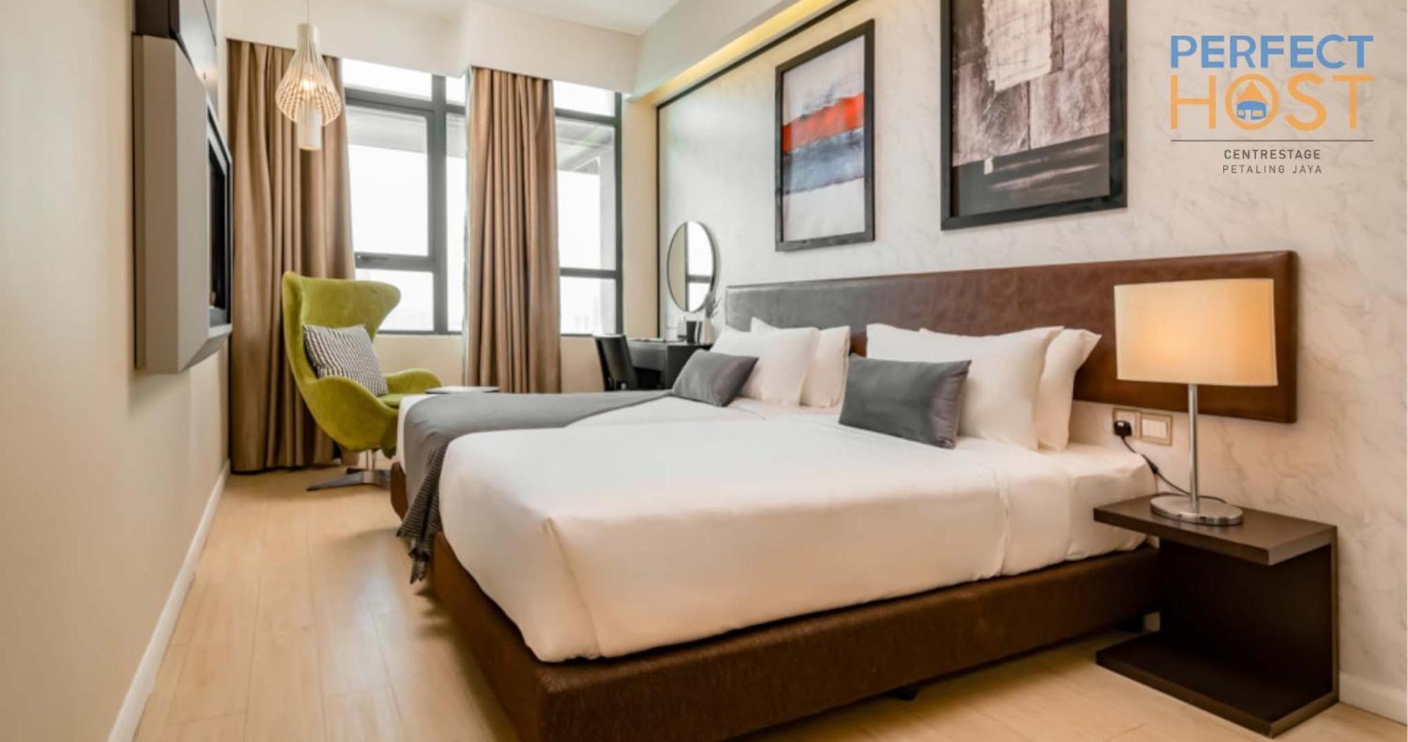 Centrestage Petaling Jaya By Perfect Host Hotel Bagian luar foto Deluxe Room