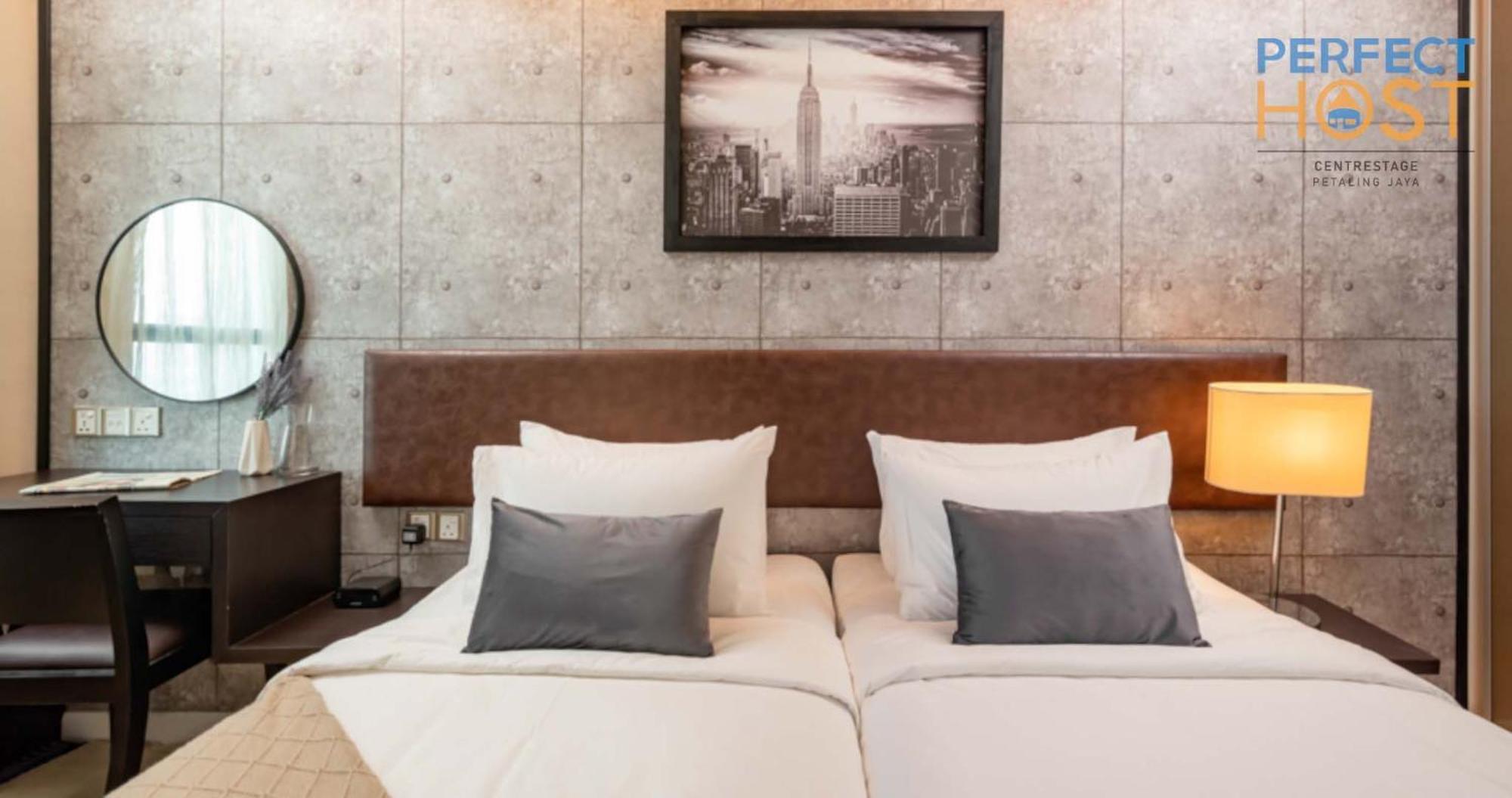 Centrestage Petaling Jaya By Perfect Host Hotel Bagian luar foto Deluxe Room